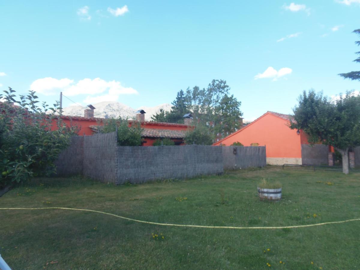 El Uncar Villa Castrejon de la Pena Exterior foto
